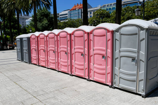 Portable Restroom Setup and Delivery in Las Maravillas, NM